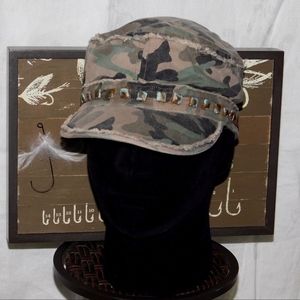 Vintage COLOMBINO HEADWEAR Camo Distressed Cap